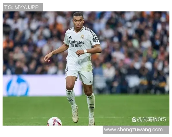 足球巨星背后的故事：从赛场辉煌到人生抉择的深度解析