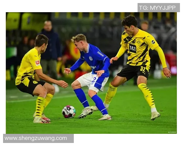 方脸足球球星：他们独特的外貌和赛场上的精彩表现成为球迷热议话题